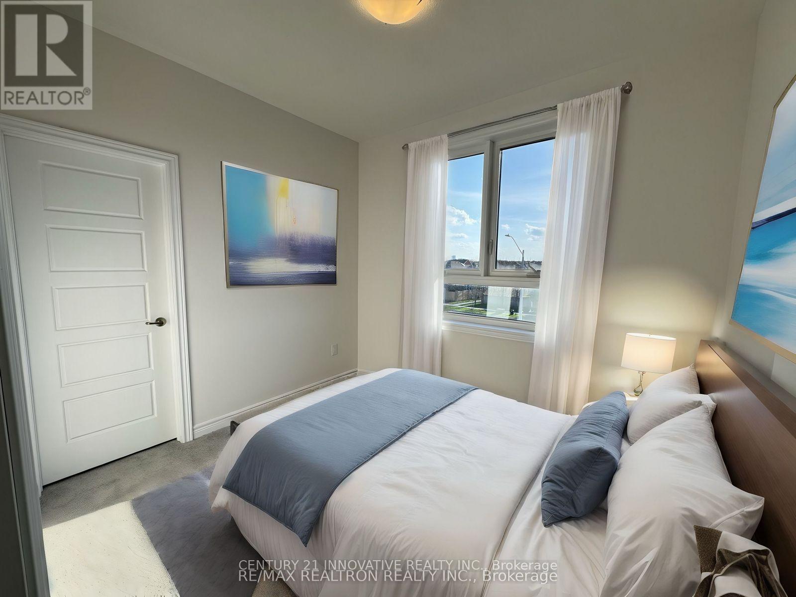 Photo 19 of 114 Robert Eaton Avenue, Markham ON