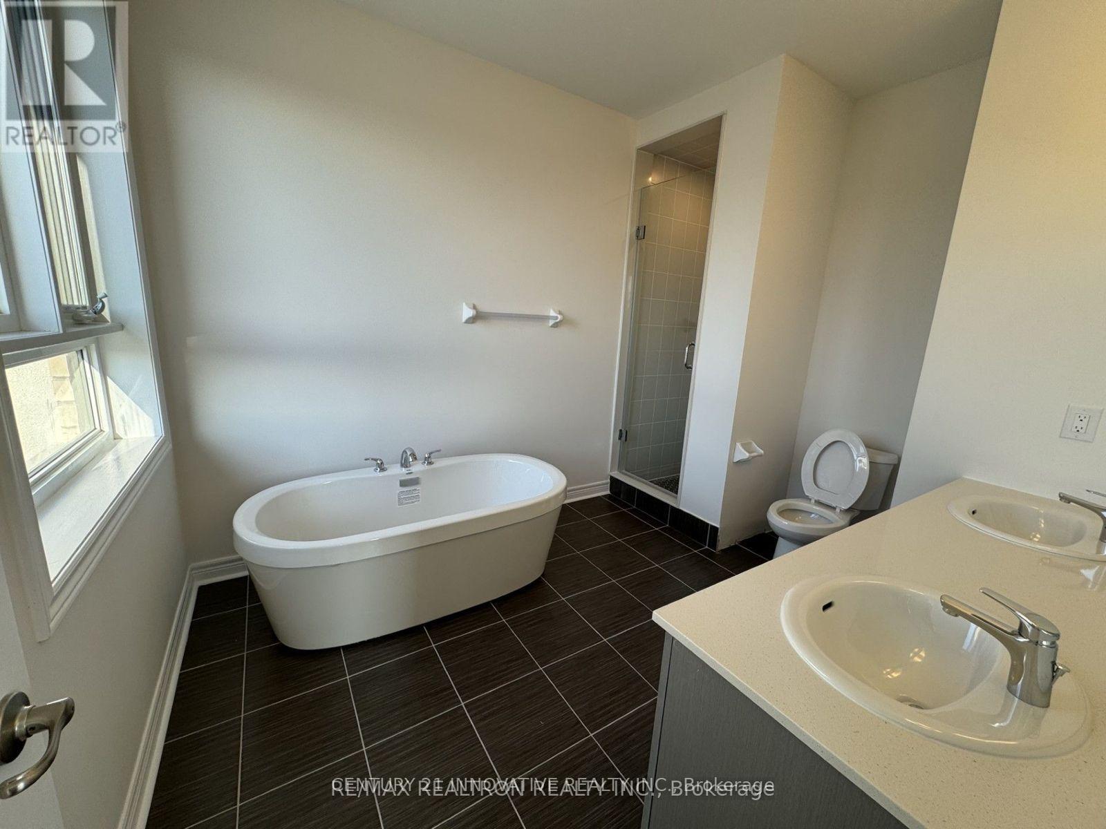 Photo 18 of 114 Robert Eaton Avenue, Markham ON