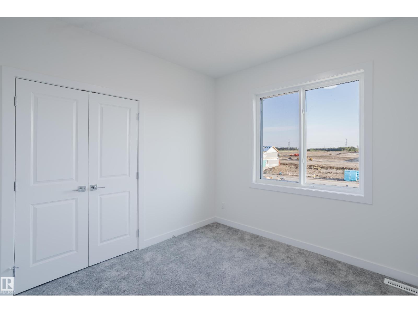 Photo 30 of 927 19 Av Nw, Edmonton AB