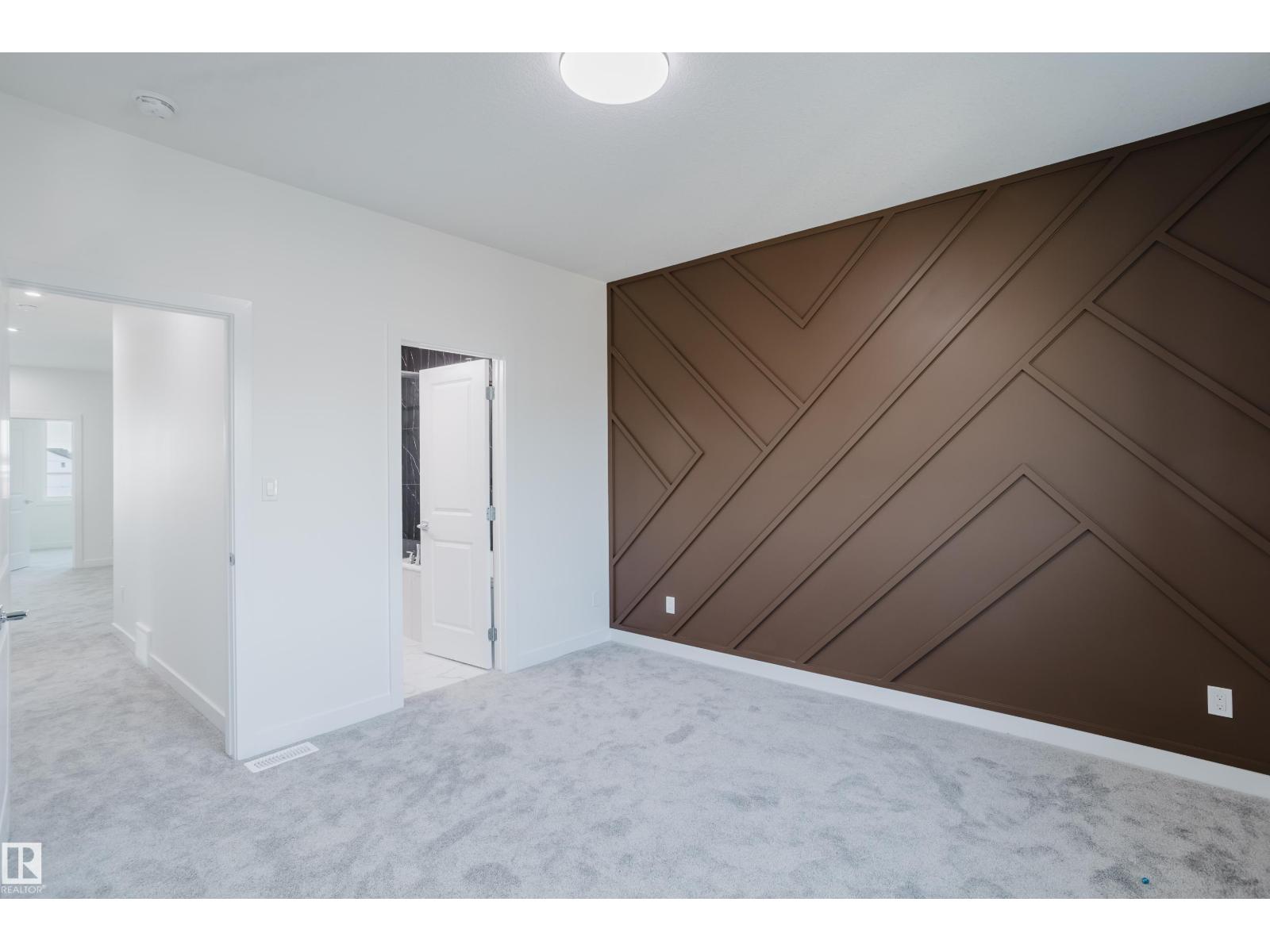 Photo 39 of 927 19 Av Nw, Edmonton AB