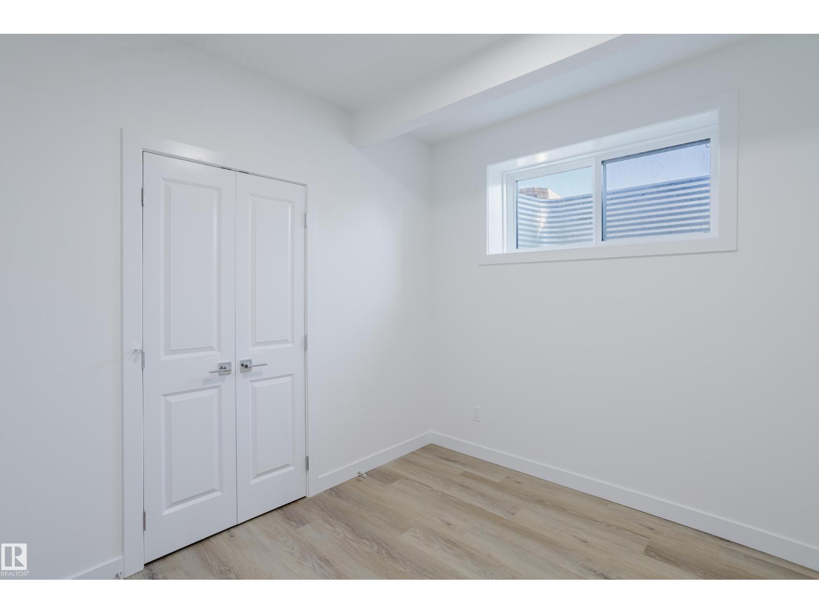 Photo 50 of 927 19 Av Nw, Edmonton AB