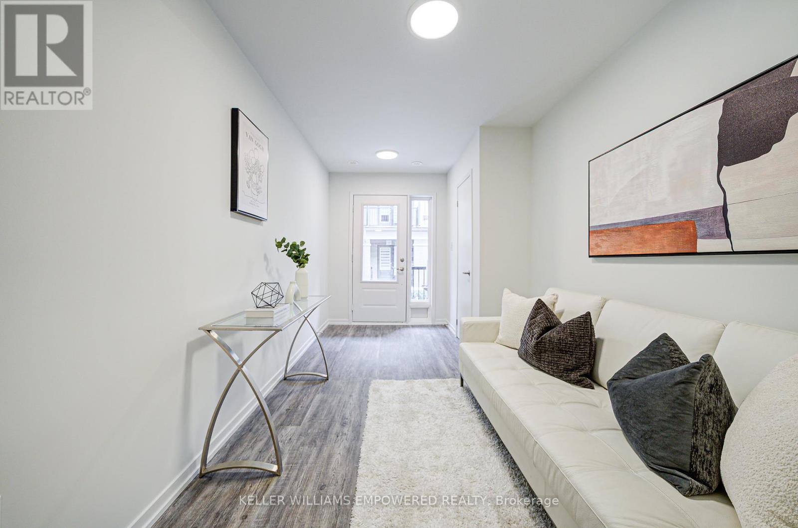 Photo 40 of 73 Matawin Lane, Richmond Hill ON