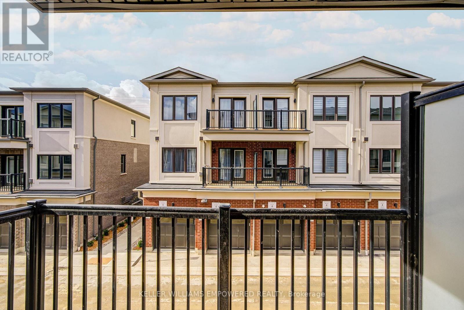 Photo 44 of 73 Matawin Lane, Richmond Hill ON