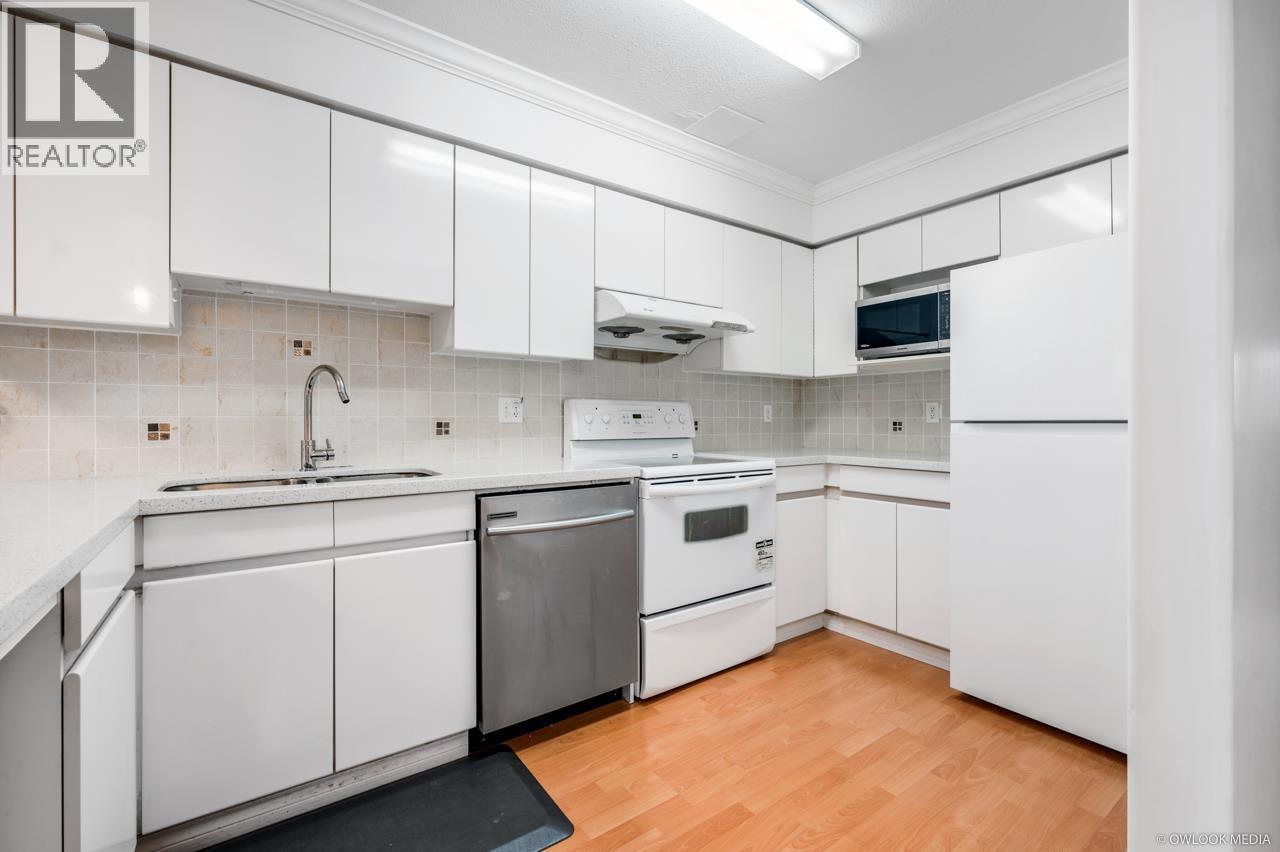 Photo 3 of 24 8780 Bennett Road, Richmond BC