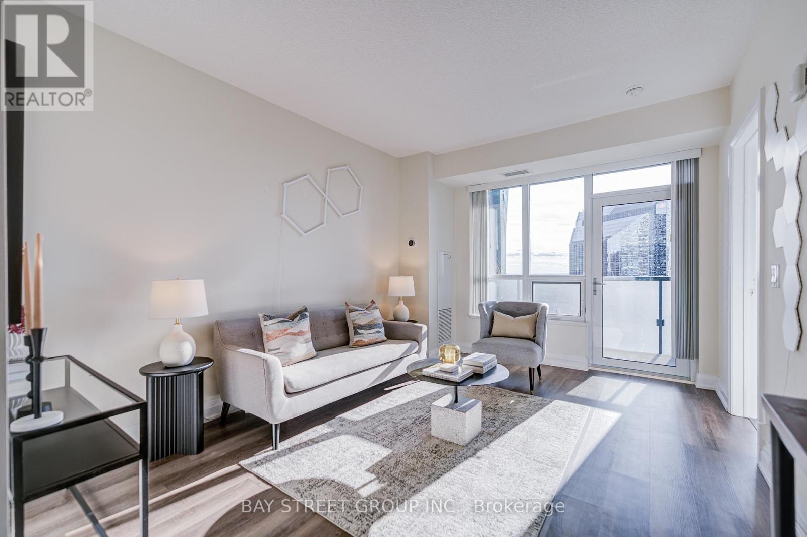Photo 19 of 2019 5 Sheppard Avenue E, Toronto ON