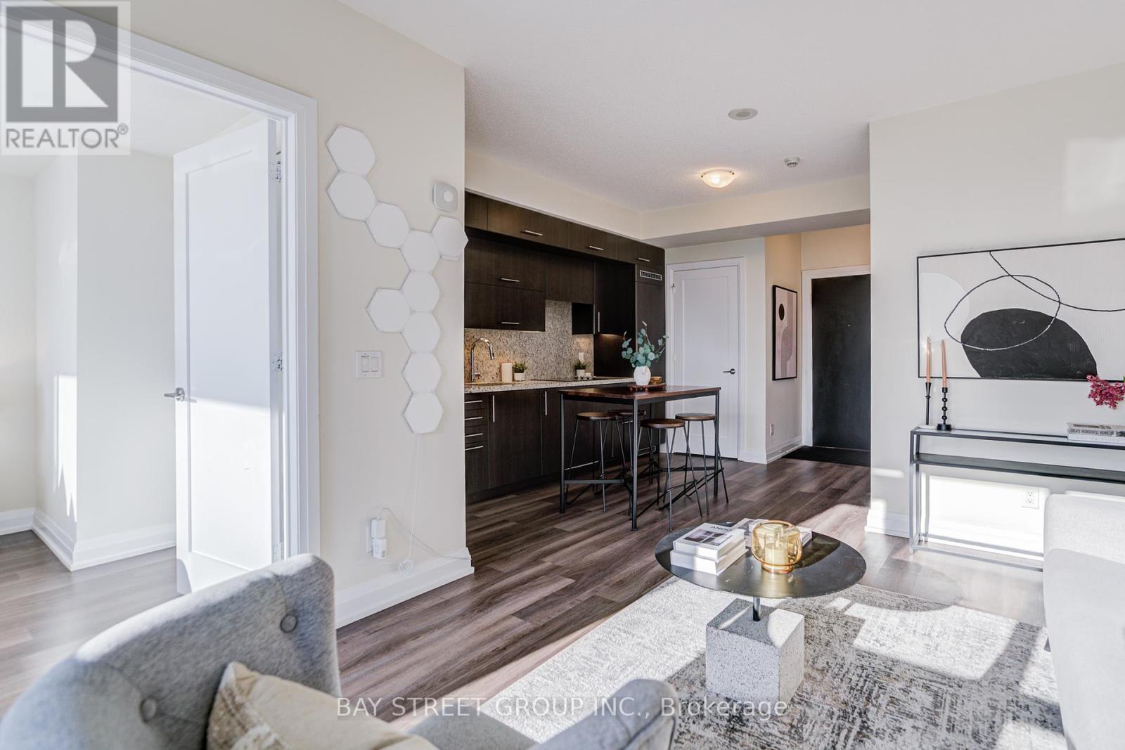 Photo 22 of 2019 5 Sheppard Avenue E, Toronto ON