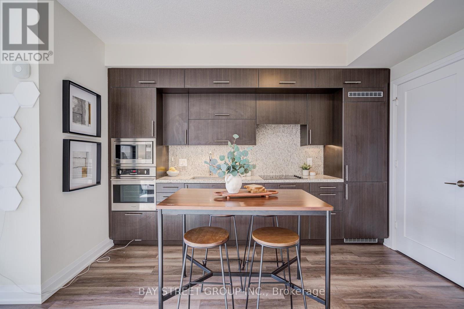 Photo 13 of 2019 5 Sheppard Avenue E, Toronto ON