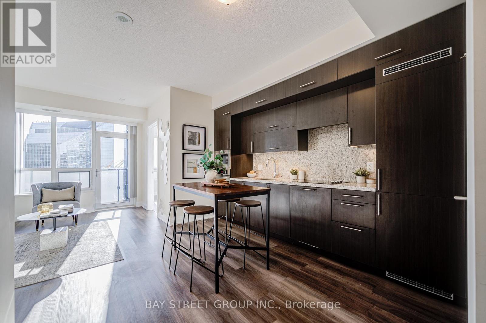 Photo 12 of 2019 5 Sheppard Avenue E, Toronto ON