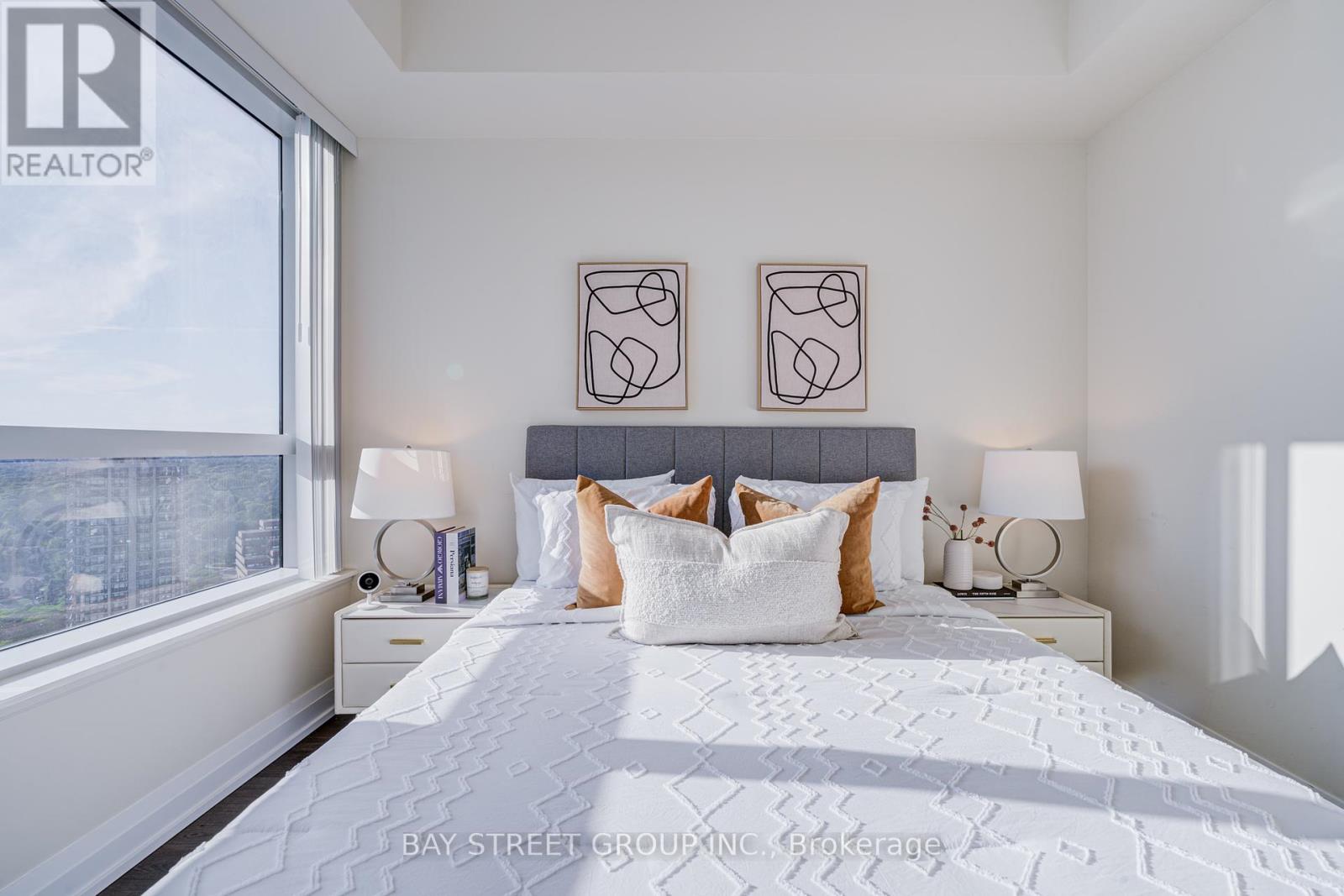 Photo 29 of 2019 5 Sheppard Avenue E, Toronto ON