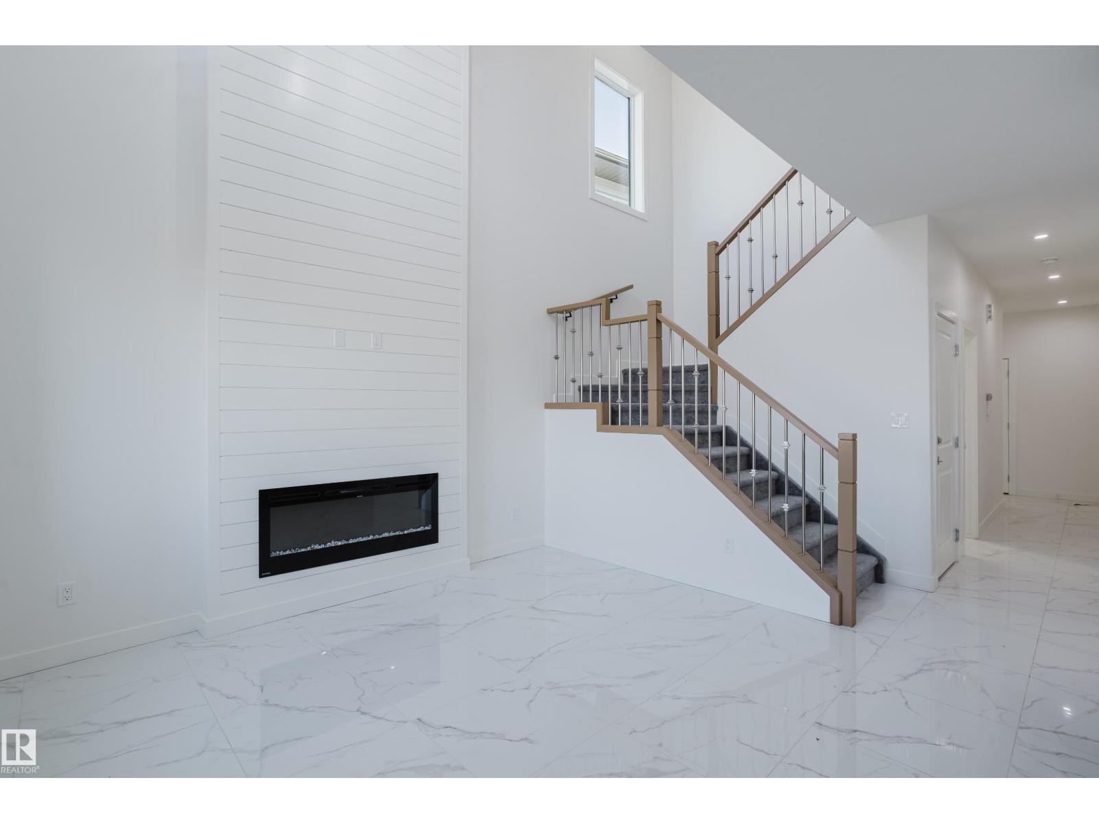 Photo 21 of 924 15 Av Nw, Edmonton AB