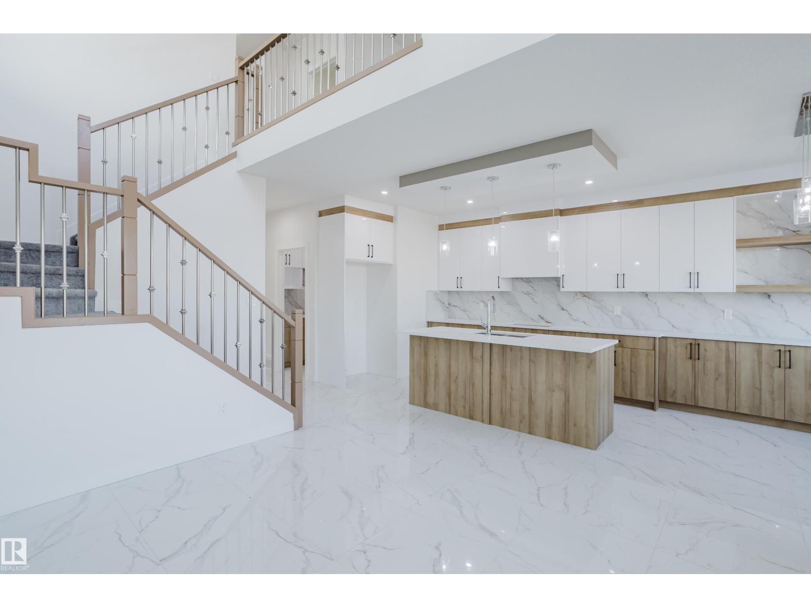 Photo 22 of 924 15 Av Nw, Edmonton AB