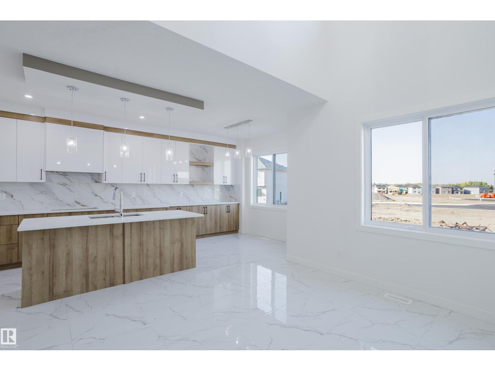 Photo 23 of 924 15 Av Nw, Edmonton AB