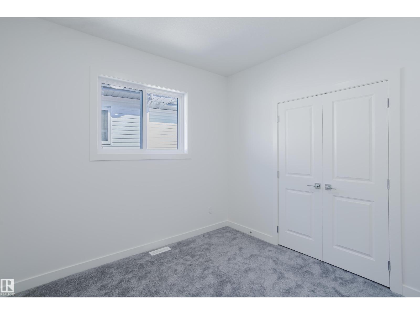 Photo 32 of 924 15 Av Nw, Edmonton AB