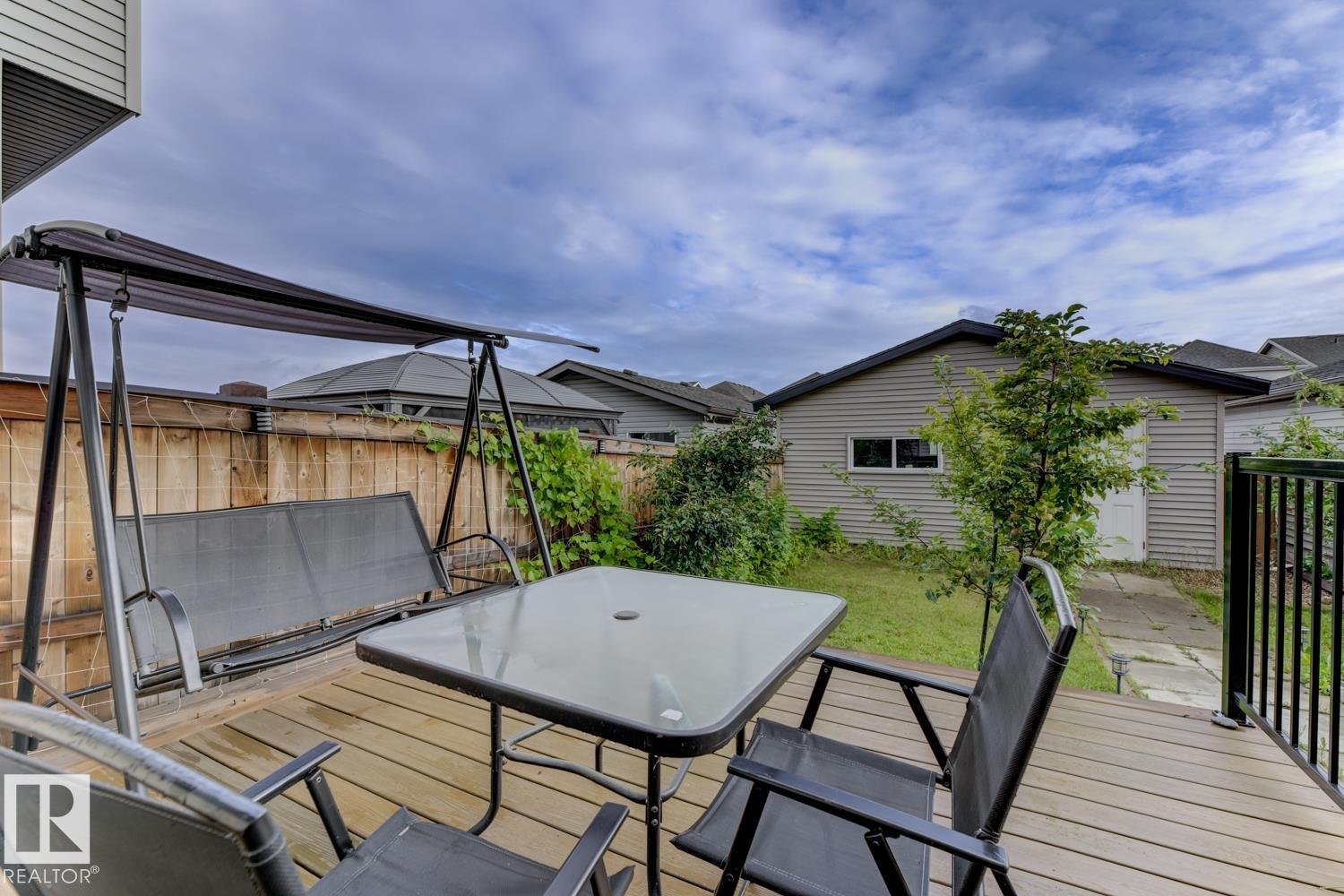 Photo 33 of 754 Eagleson Cr Nw, Edmonton AB