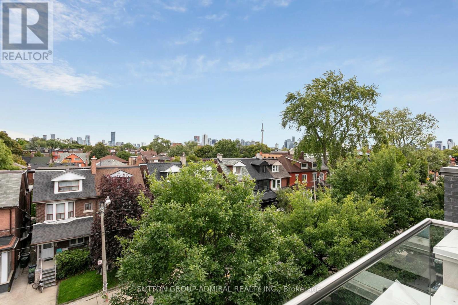 Photo 17 of 492 Shaw Street, Toronto ON