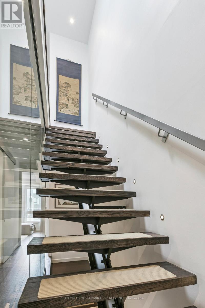 Photo 26 of 492 Shaw Street, Toronto ON