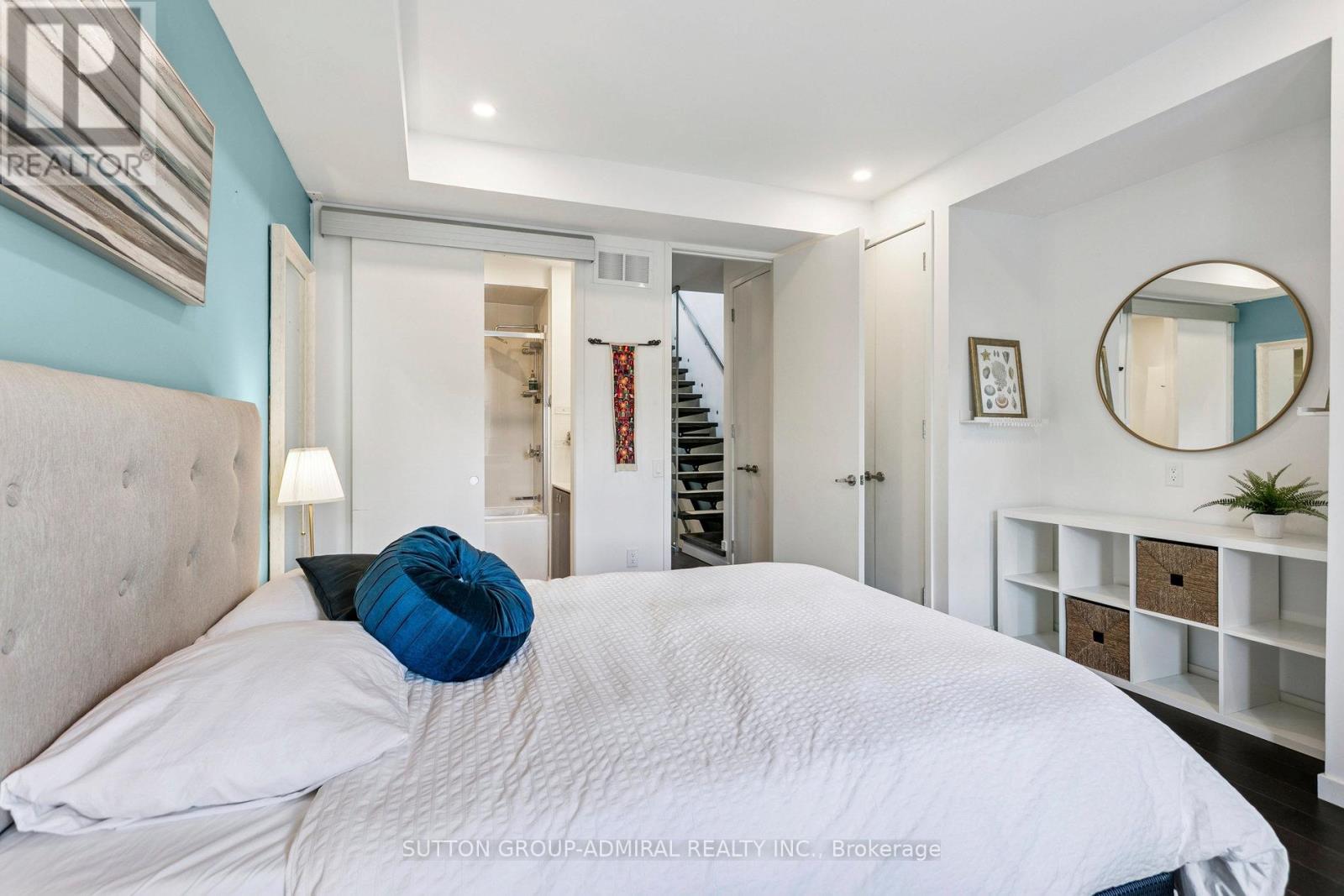 Photo 29 of 492 Shaw Street, Toronto ON