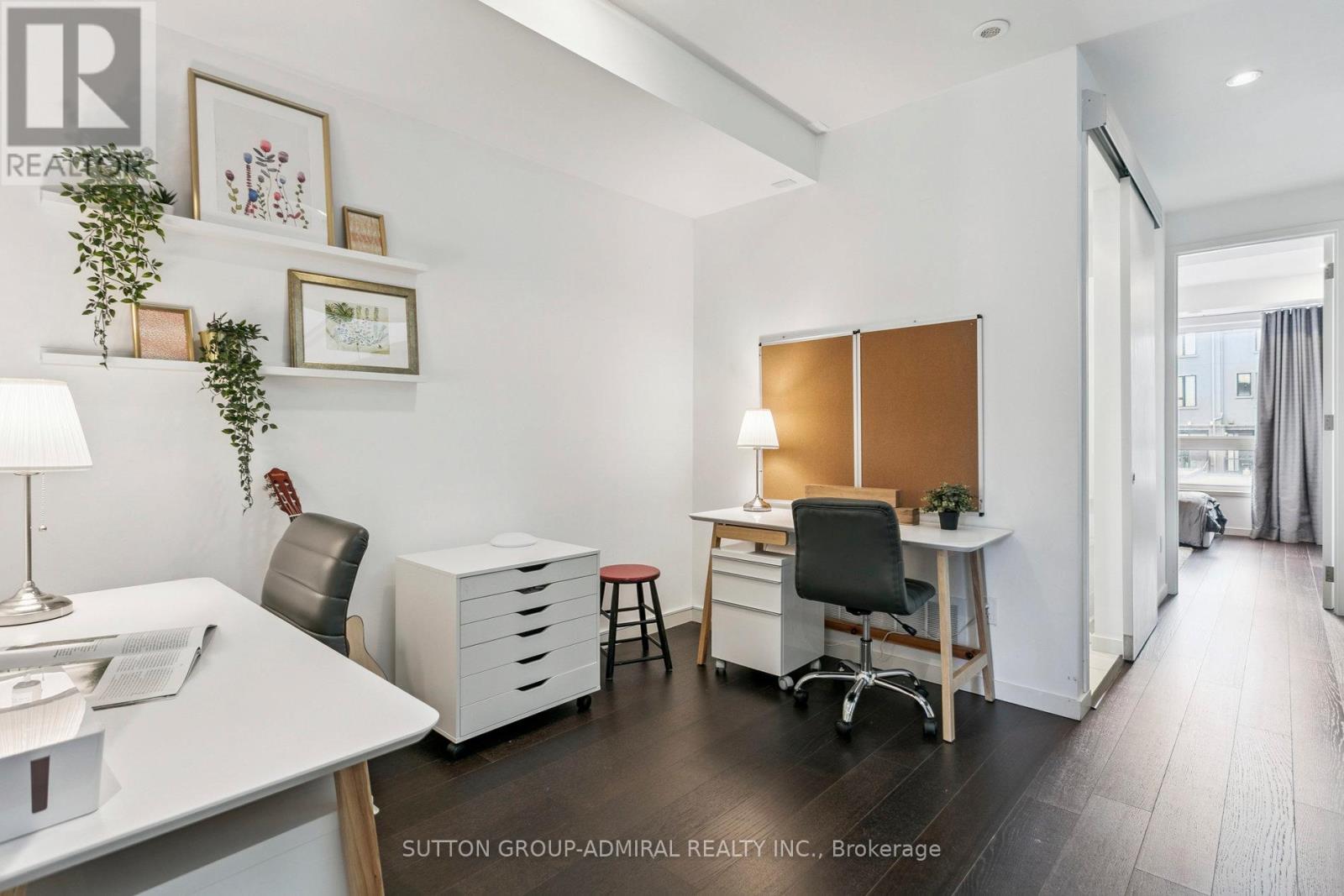Photo 33 of 492 Shaw Street, Toronto ON
