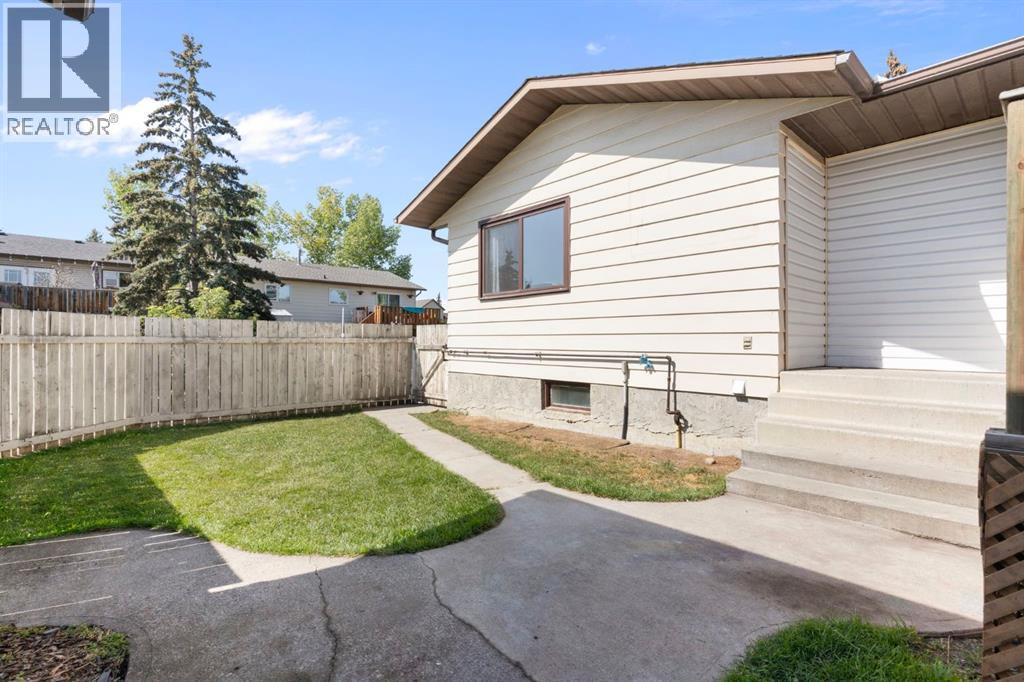 Photo 40 of 11 Glenport Road, Cochrane AB