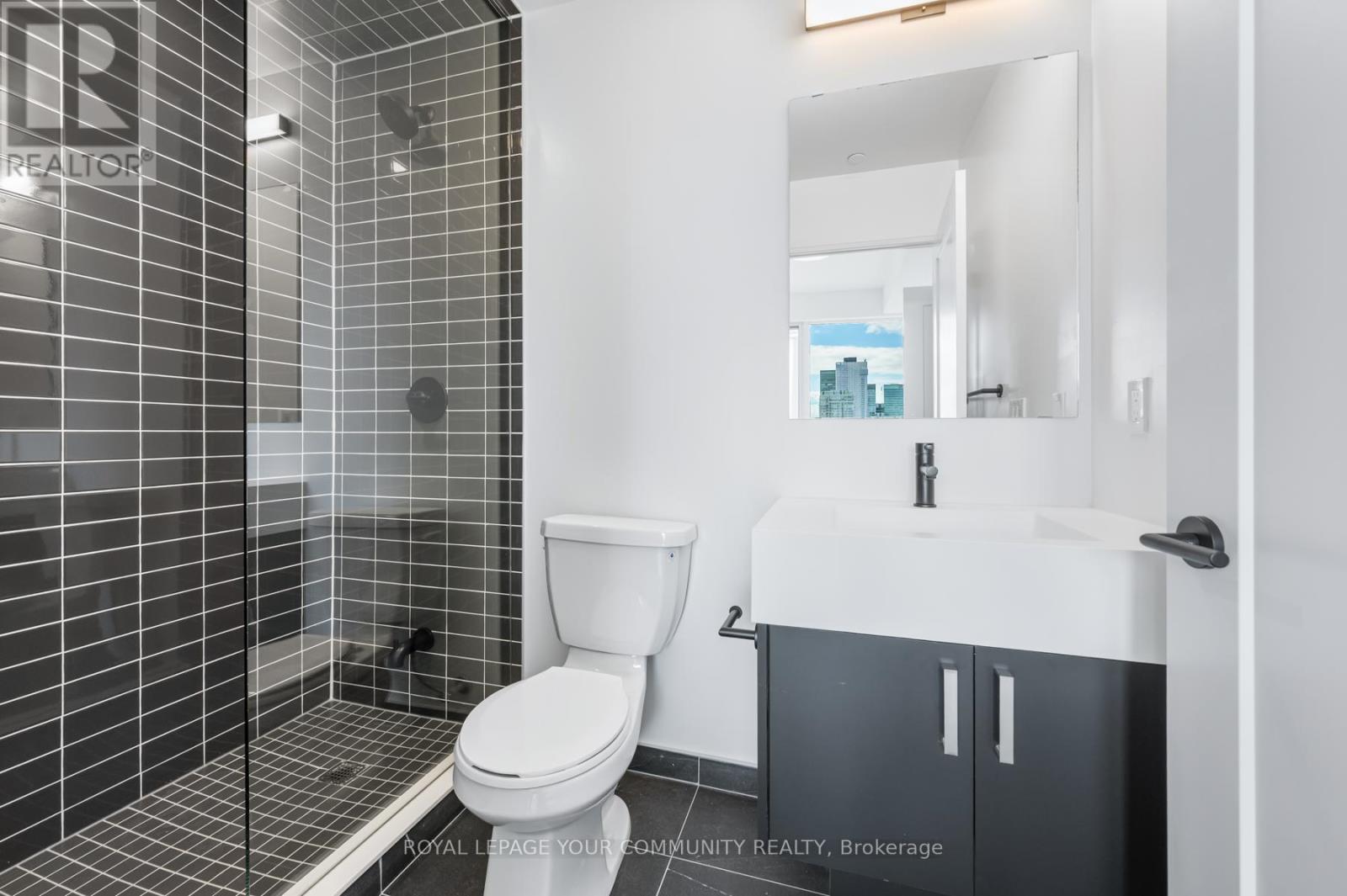 Photo 18 of 2708 280 Dundas Street W, Toronto ON