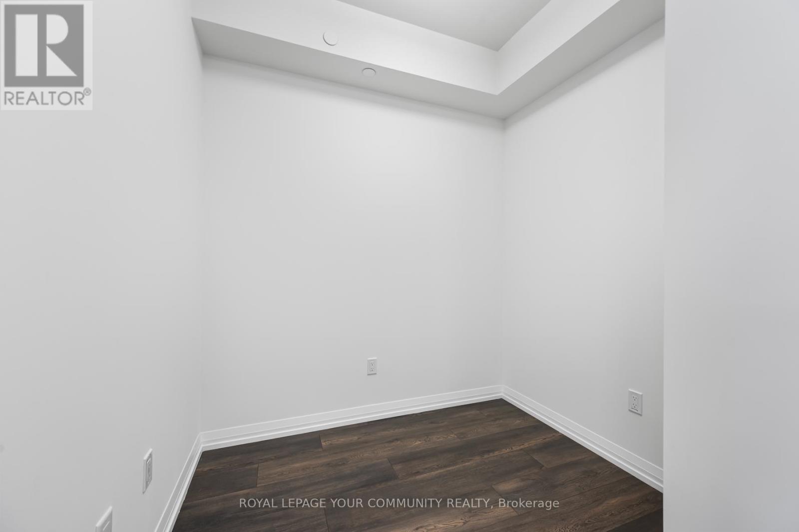 Photo 20 of 2708 280 Dundas Street W, Toronto ON
