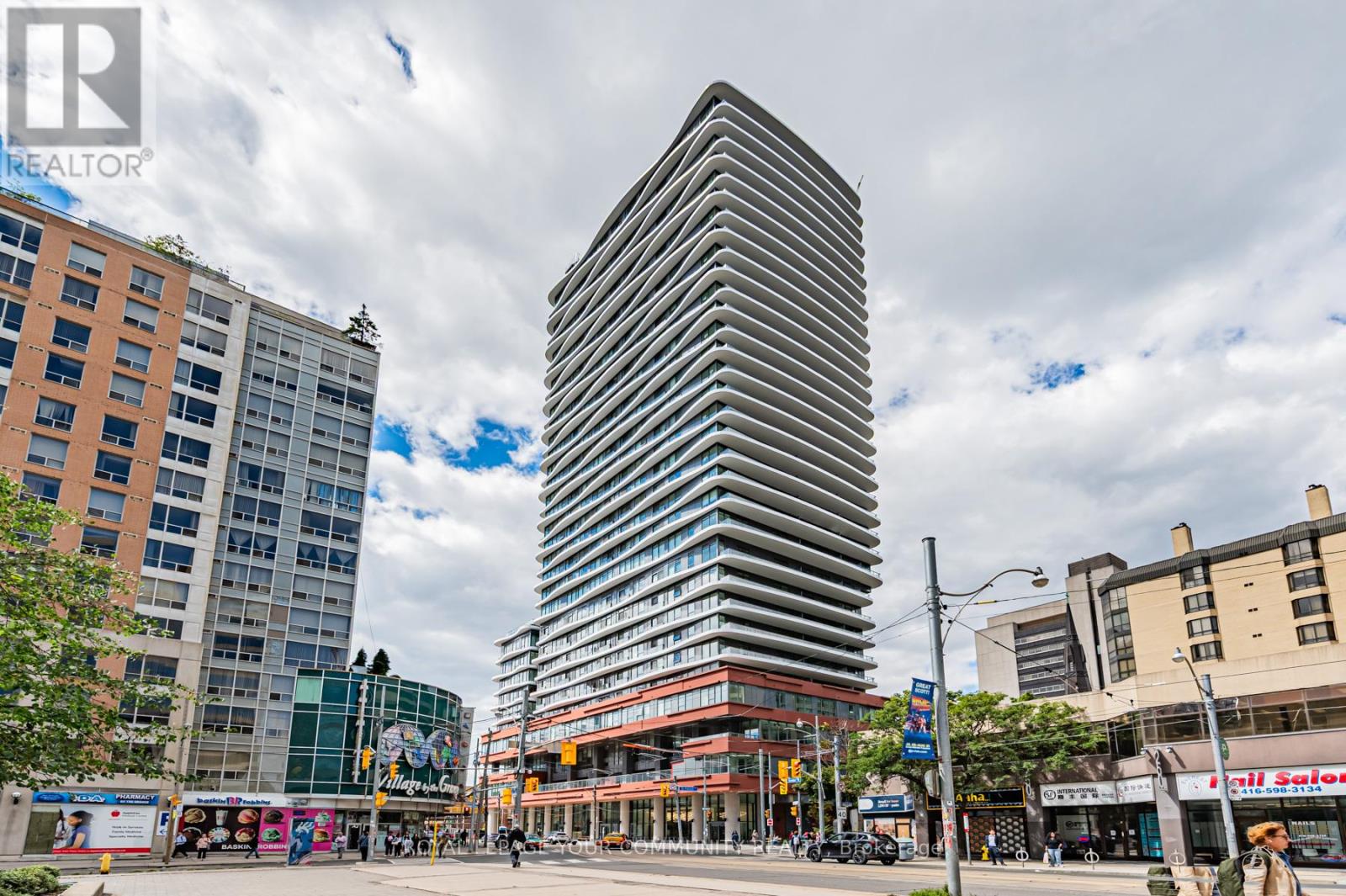 Photo 37 of 2708 280 Dundas Street W, Toronto ON
