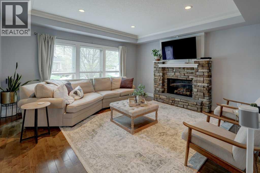 Photo 5 of 1138 Coopers Drive Sw, Airdrie AB