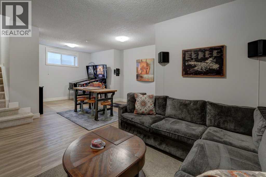 Photo 32 of 1138 Coopers Drive Sw, Airdrie AB