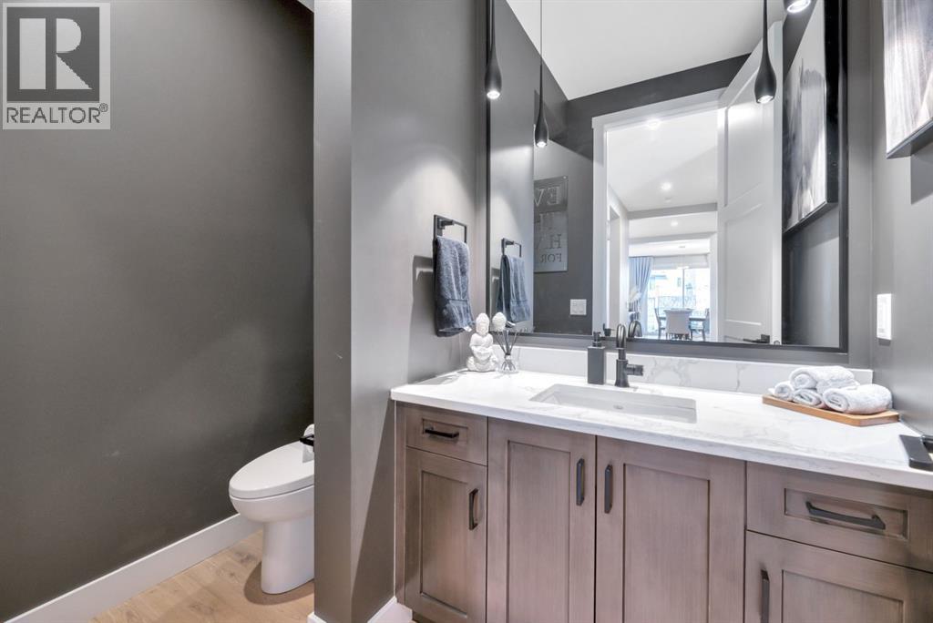 Photo 5 of 252 Marina Grove Se, Calgary AB