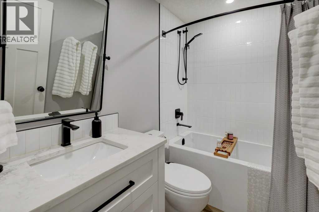 Photo 37 of 1138 Coopers Drive Sw, Airdrie AB