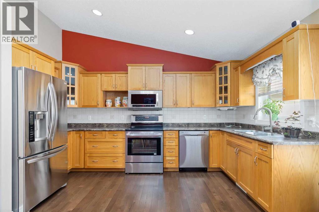 Photo 11 of 141 Ocoffey Crescent, Fort Mcmurray AB