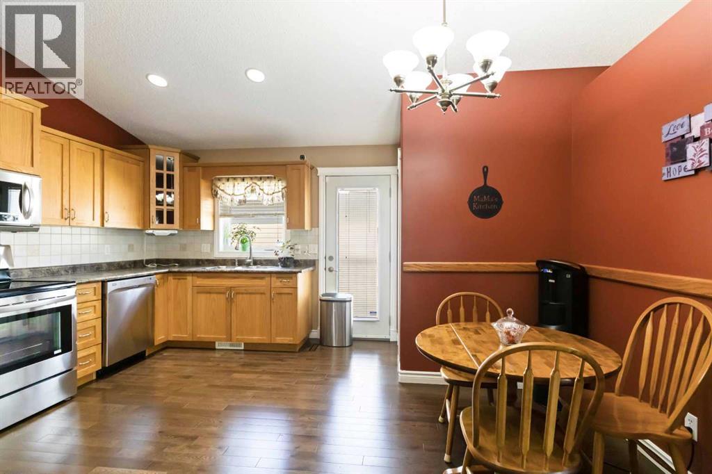 Photo 10 of 141 Ocoffey Crescent, Fort Mcmurray AB