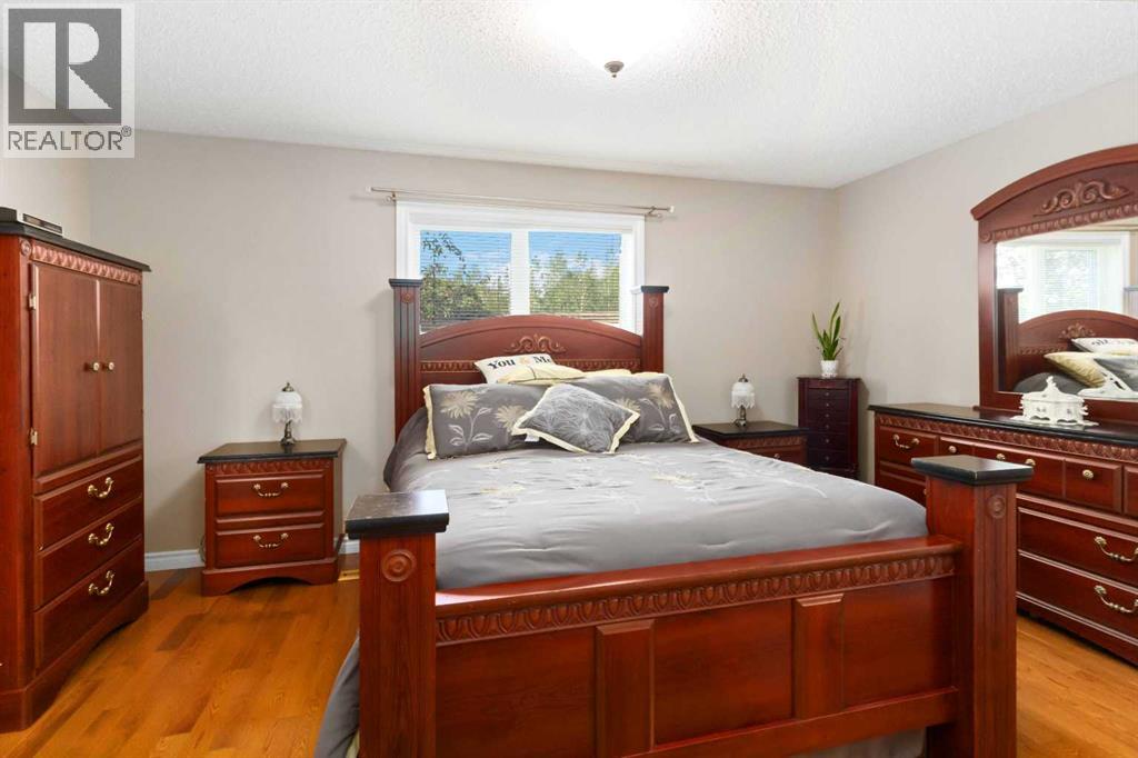 Photo 18 of 141 Ocoffey Crescent, Fort Mcmurray AB