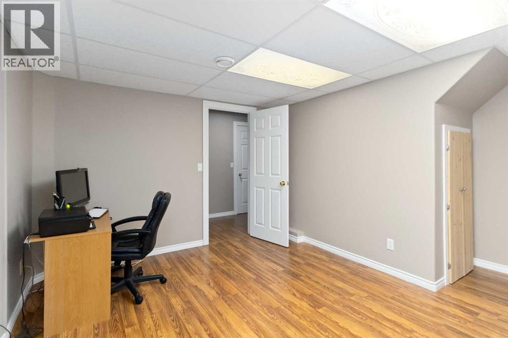 Photo 33 of 141 Ocoffey Crescent, Fort Mcmurray AB