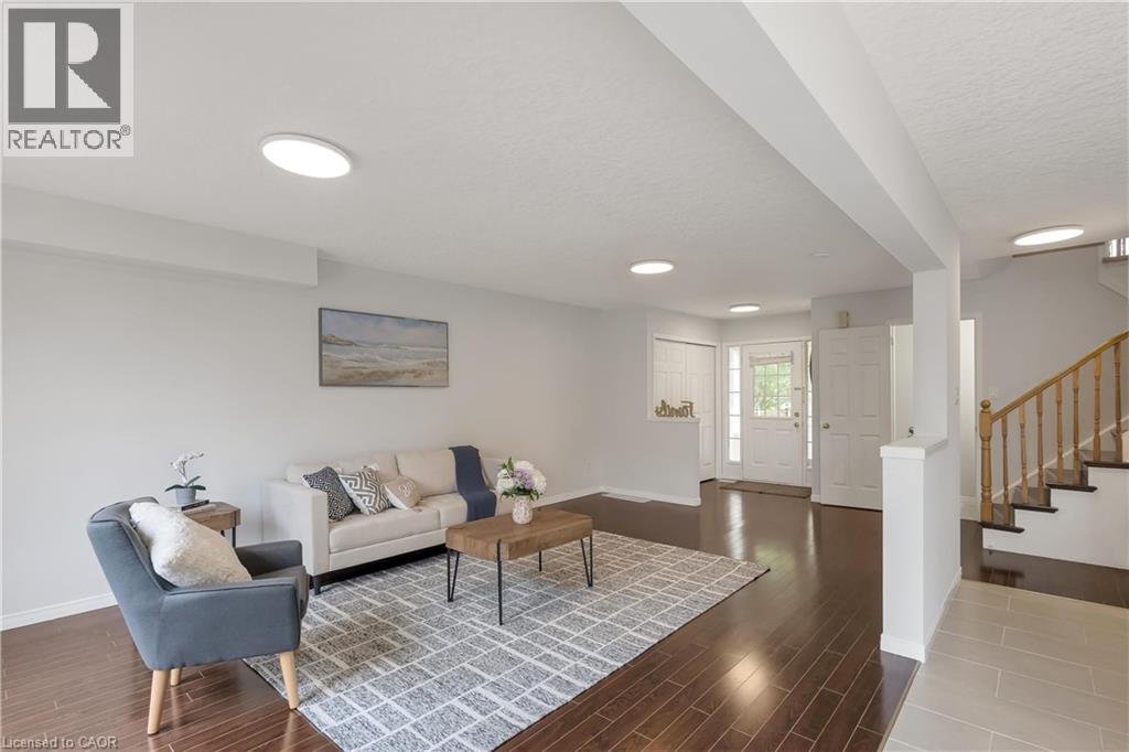 Photo 9 of 205 Holbeach Crescent, Waterloo ON