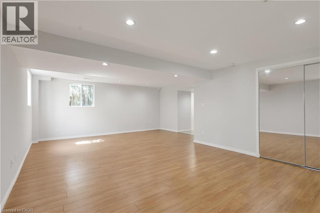 Photo 26 of 205 Holbeach Crescent, Waterloo ON