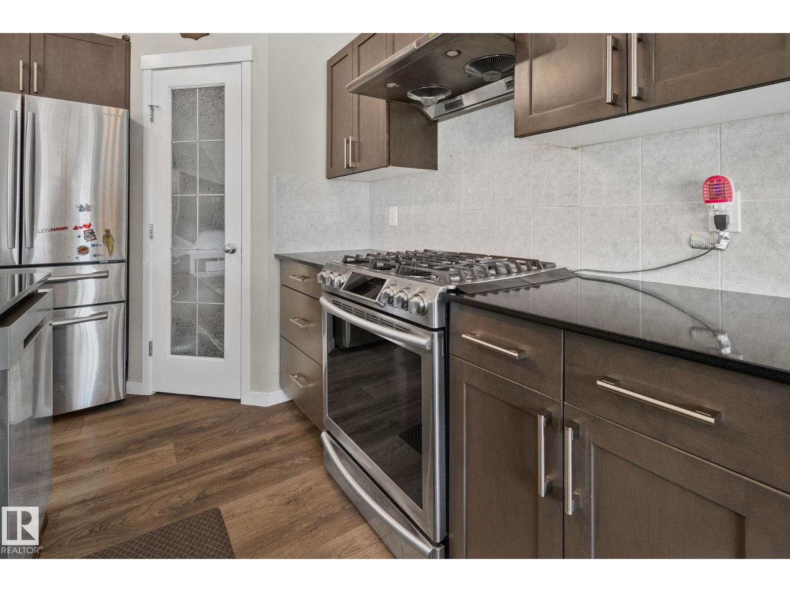 Photo 8 of 1436 29 Street Nw, Edmonton AB