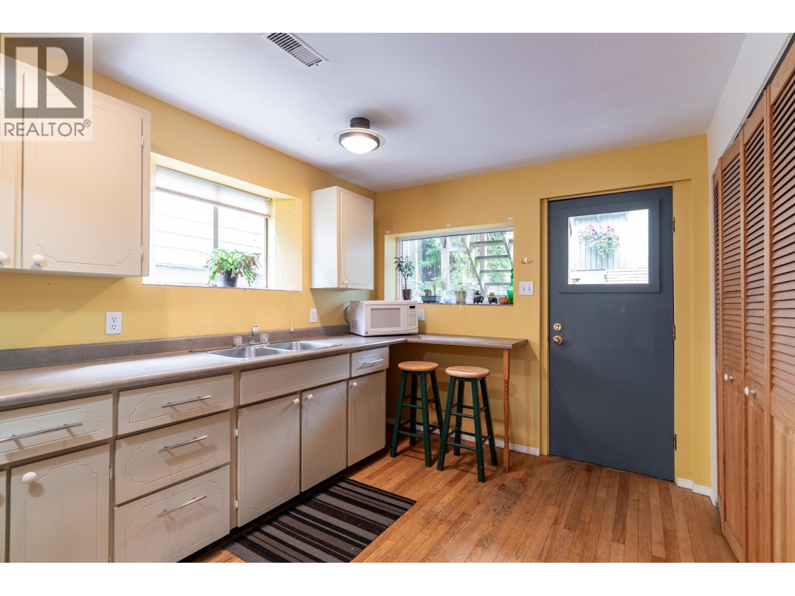 Photo 22 of 4362 Cambridge Street, Burnaby BC