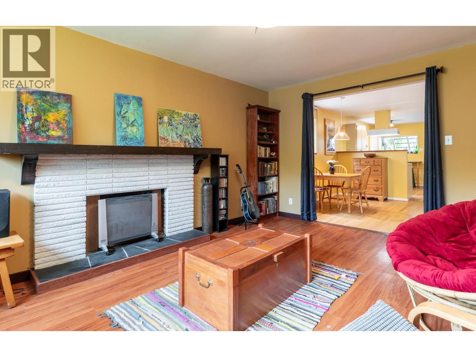Photo 24 of 4362 Cambridge Street, Burnaby BC