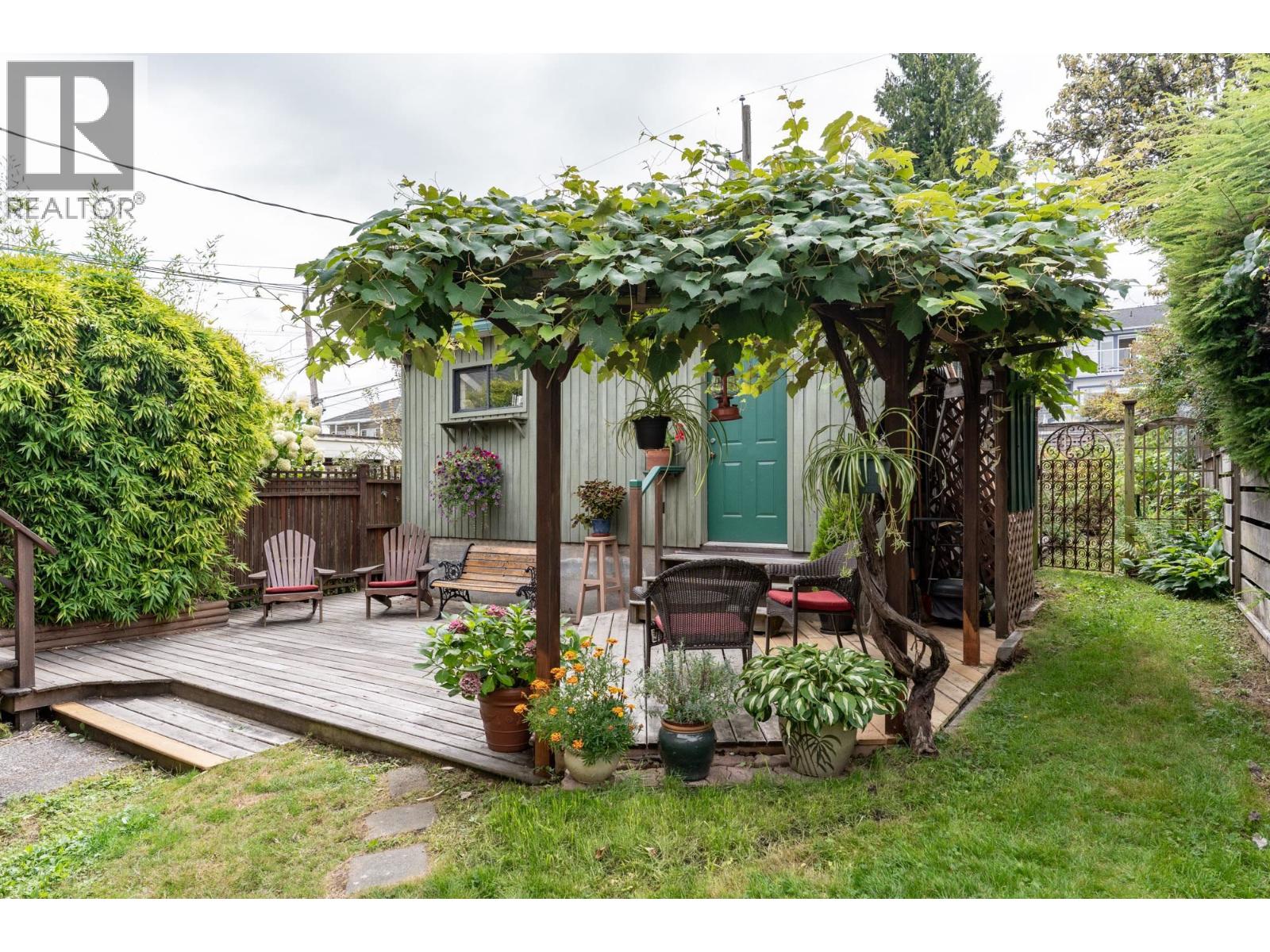 Photo 30 of 4362 Cambridge Street, Burnaby BC
