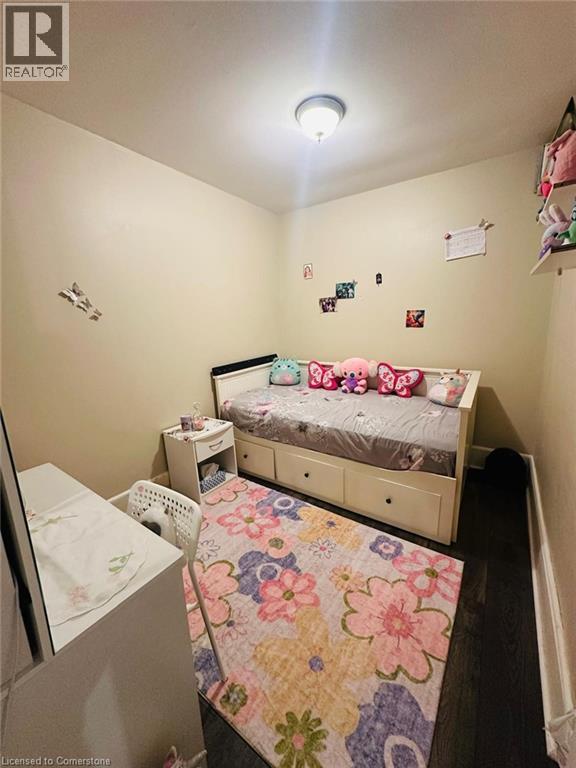 Photo 16 of 4989 King Street, Lincoln ON