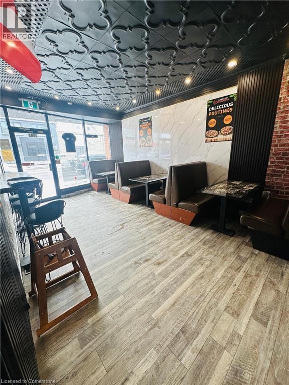 Photo 3 of 4989 King Street, Lincoln ON