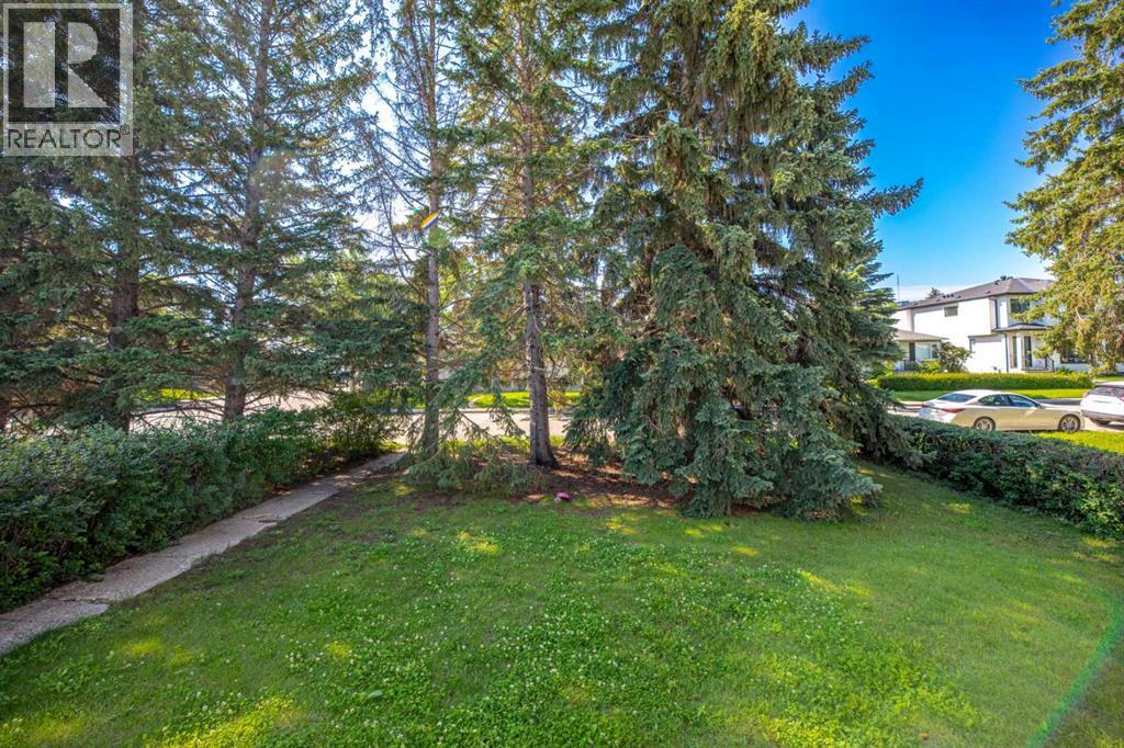 Photo 18 of 7304 36 Avenue Nw, Calgary AB