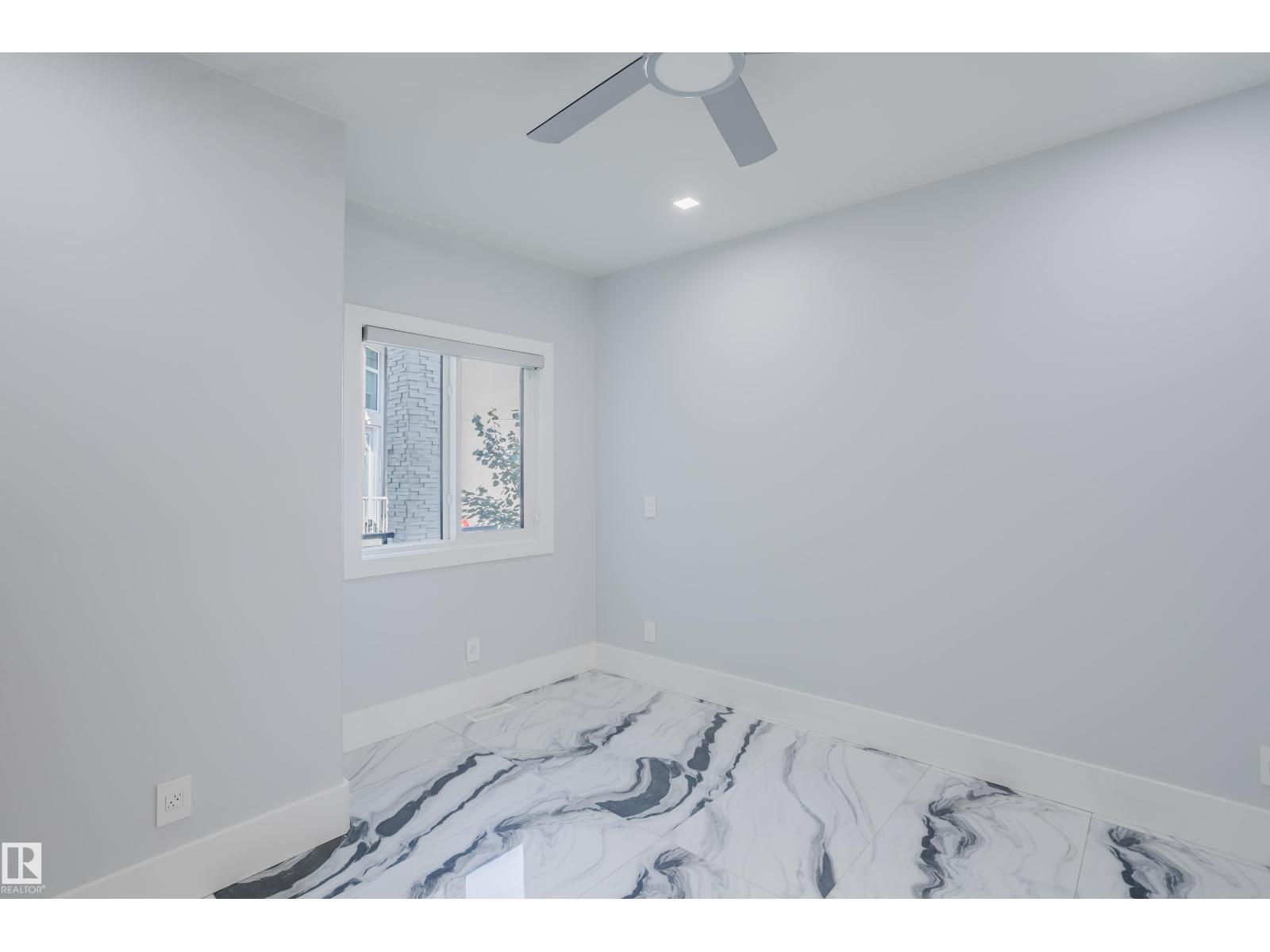 Photo 23 of 1440 25 St Nw, Edmonton AB