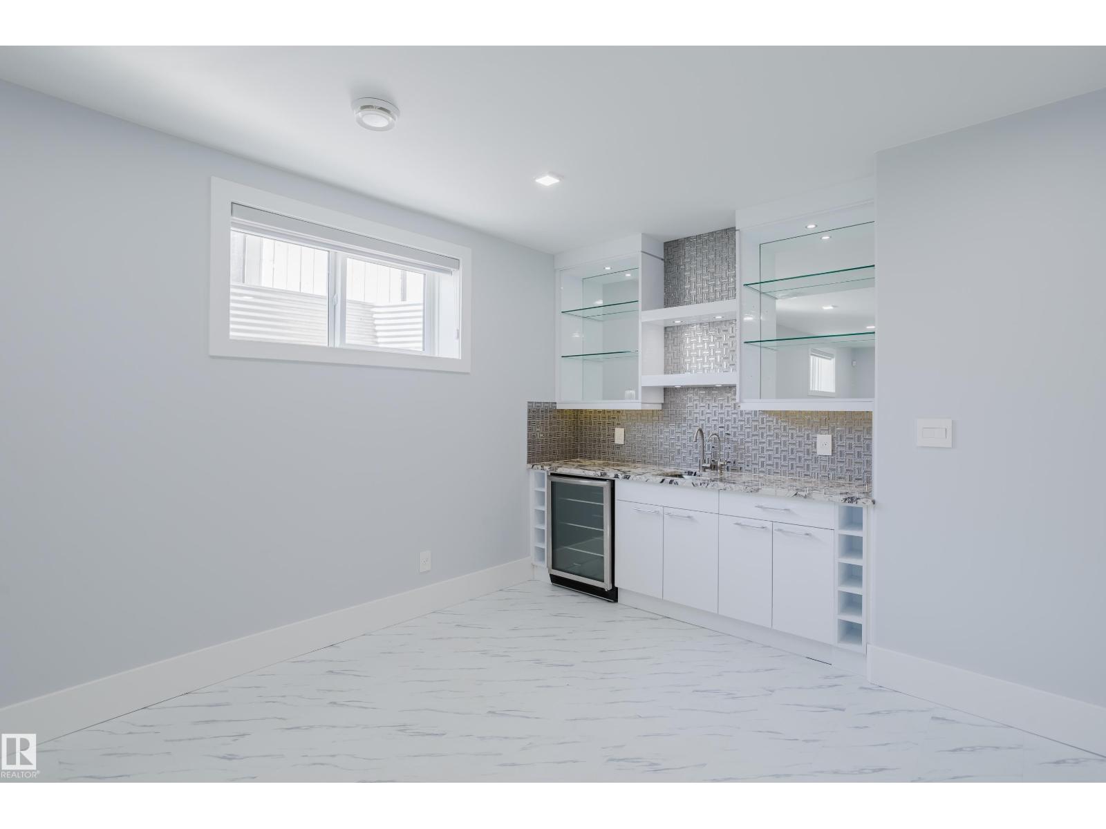 Photo 46 of 1440 25 St Nw, Edmonton AB