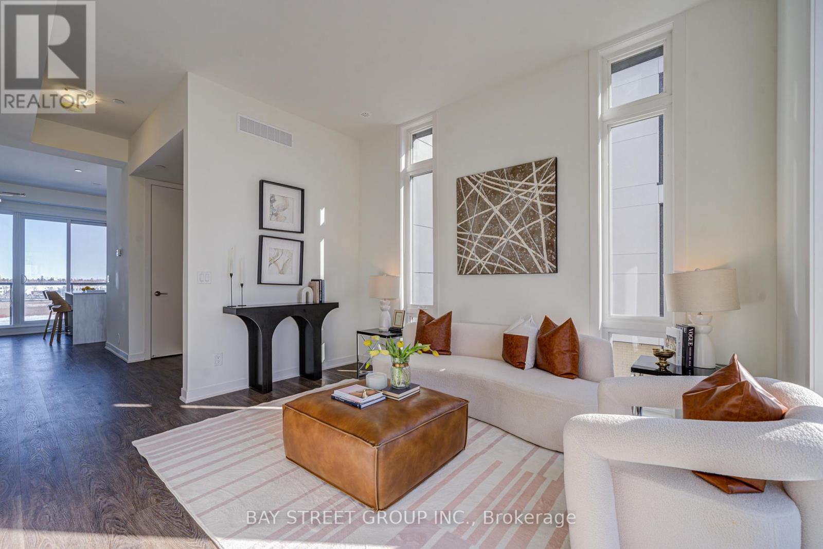 Photo 19 of 602 7 Steckley House Lane, Richmond Hill ON