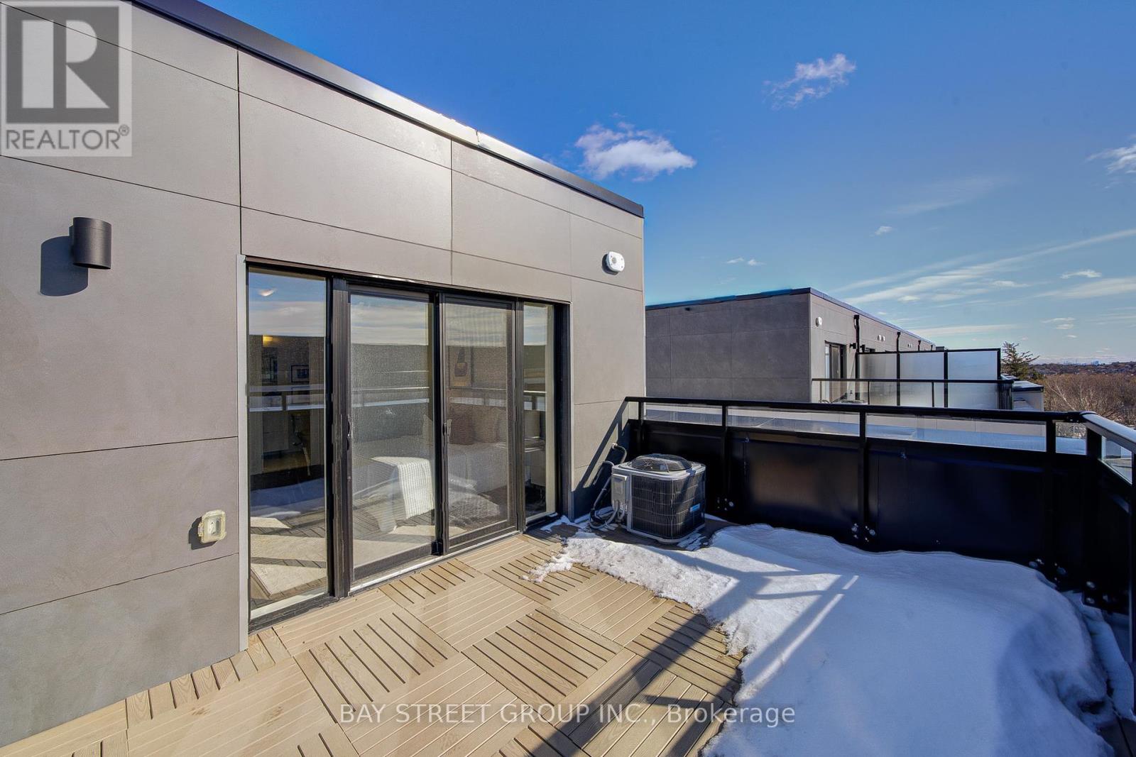 Photo 50 of 602 7 Steckley House Lane, Richmond Hill ON