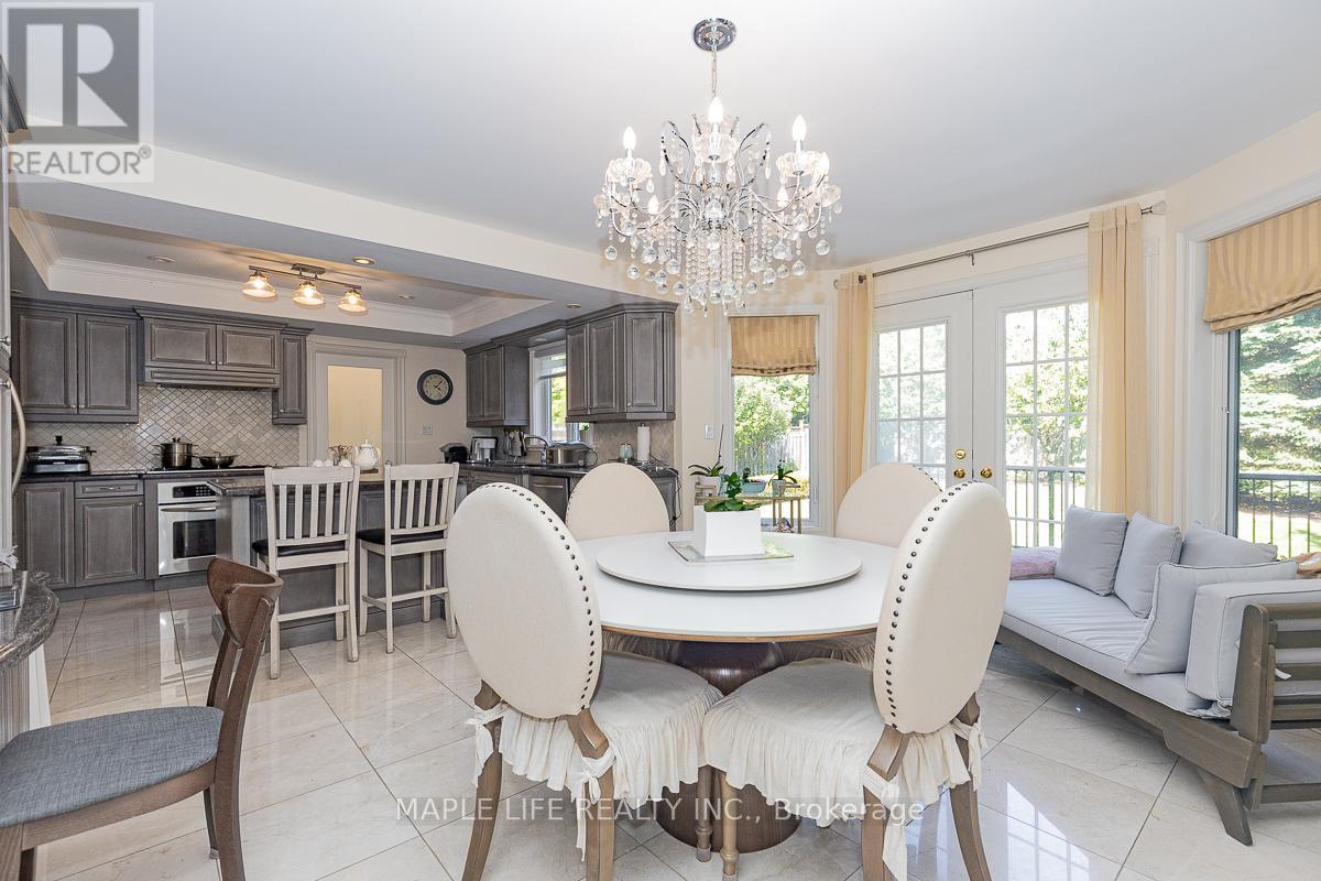Photo 8 of 1 Elderwood Drive, Richmond Hill ON