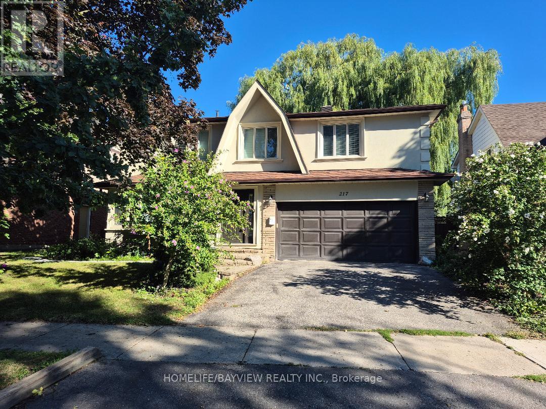 Photo 1 of 217 Centre Street W, Richmond Hill ON