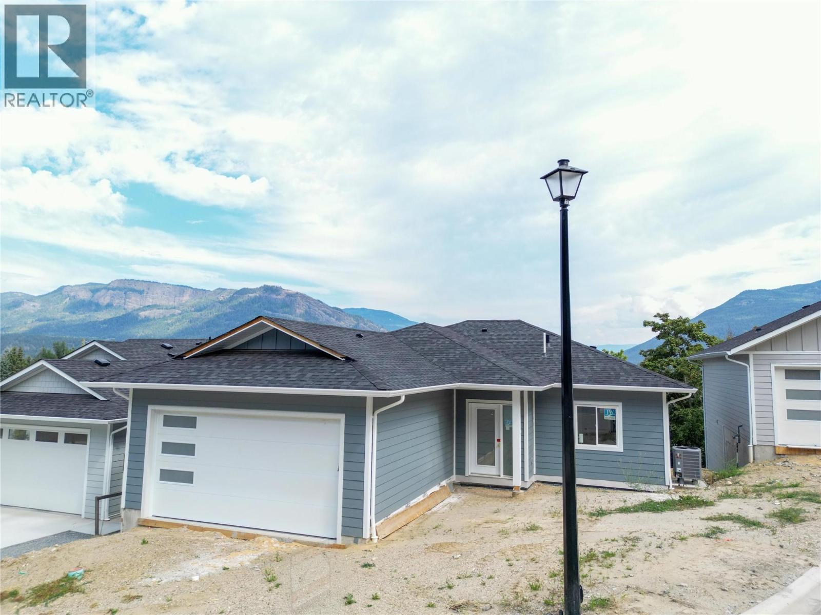 806 Cliff Avenue Unit# 102, Enderby
